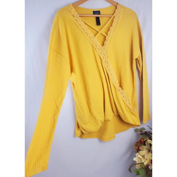 Daytrip Top L The Buckle BKE Yellow Waffle Knit Long Sleeve Thermal Womens Size - Picture 16 of 16